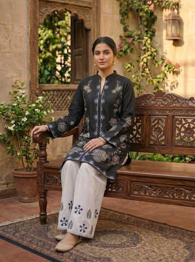 Pine 2 Pcs Embroidered Lawn Co-ards Set | Black & Off-White