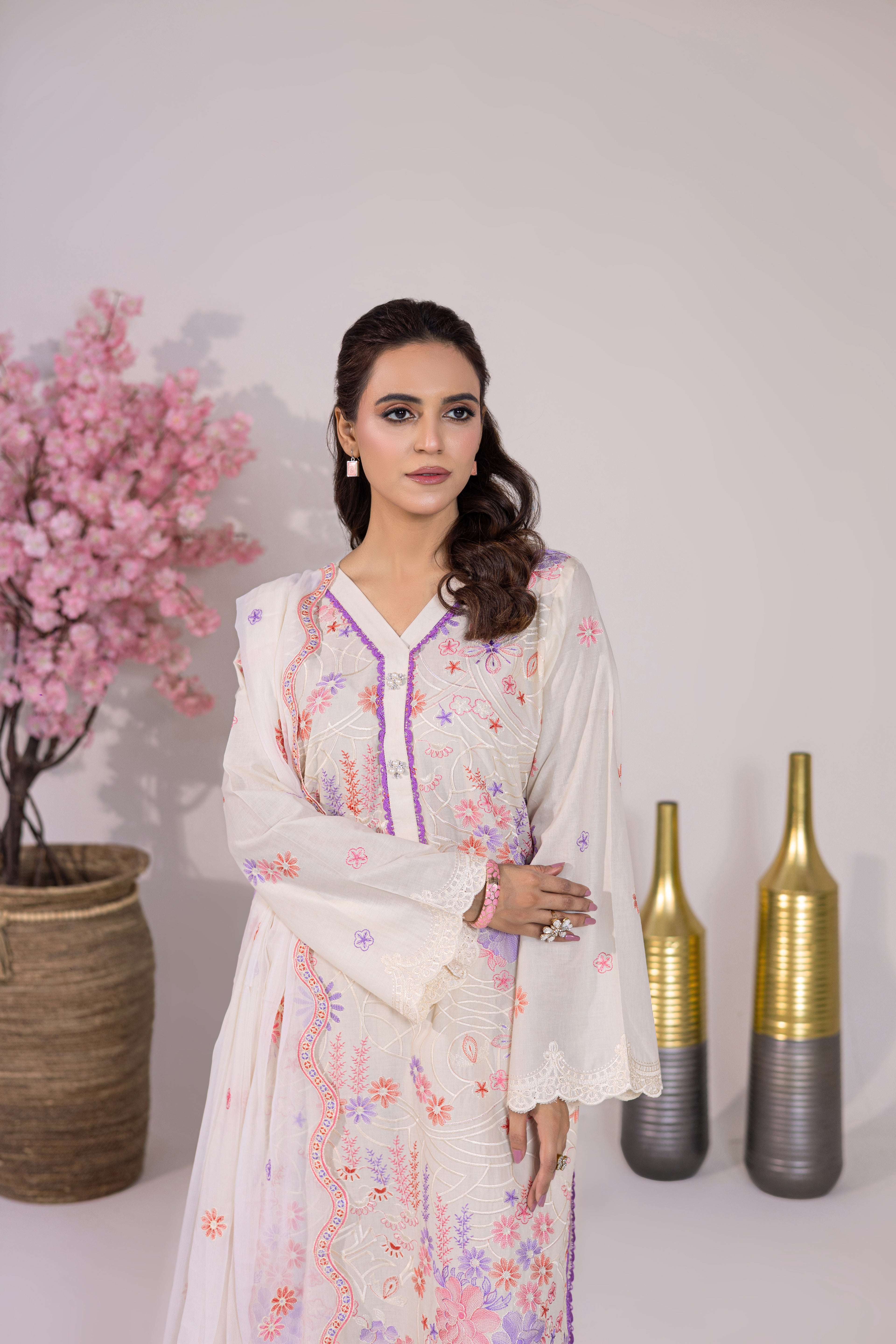 Khoobsurat VOL2 OFF-WHITE