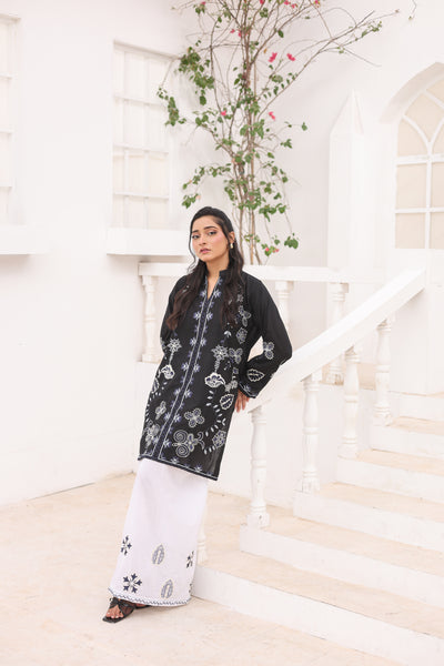 Pine 2 Pcs Embroidered Lawn Co-ards Set | Black & Off-White