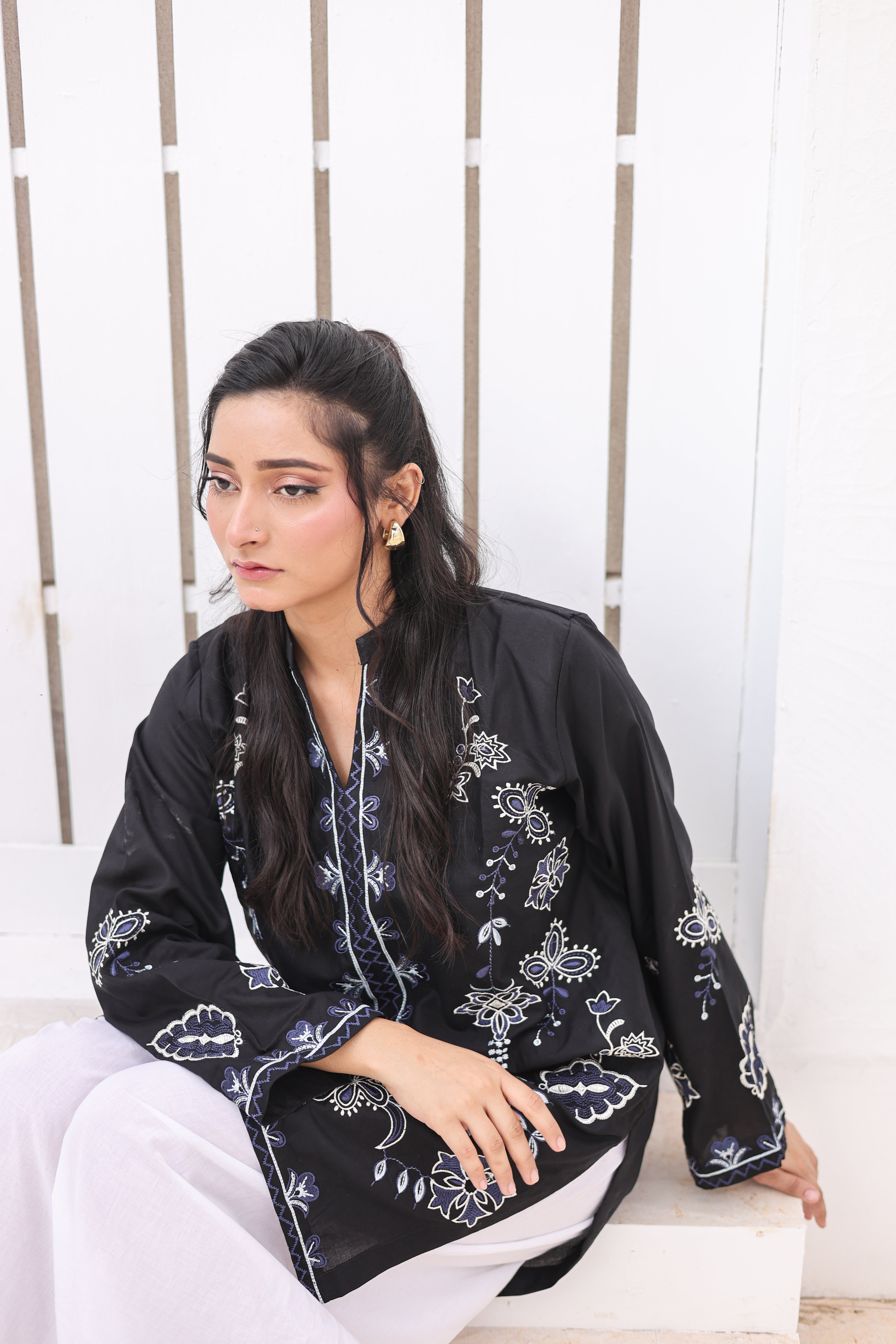 Pine 2 Pcs Embroidered Lawn Co-ards Set | Black & Off-White
