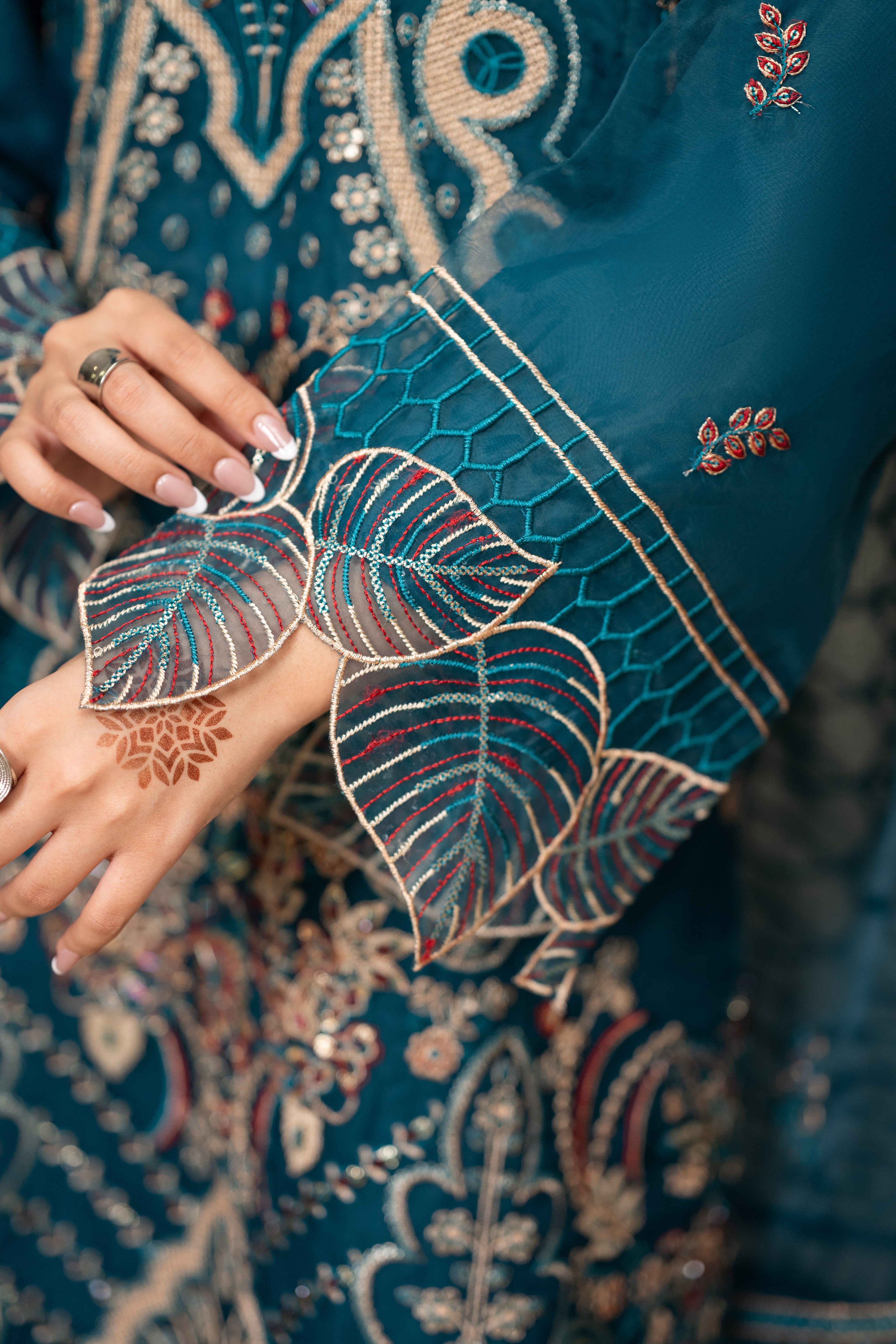 Saltanat VOL3 - DEEP BLUE