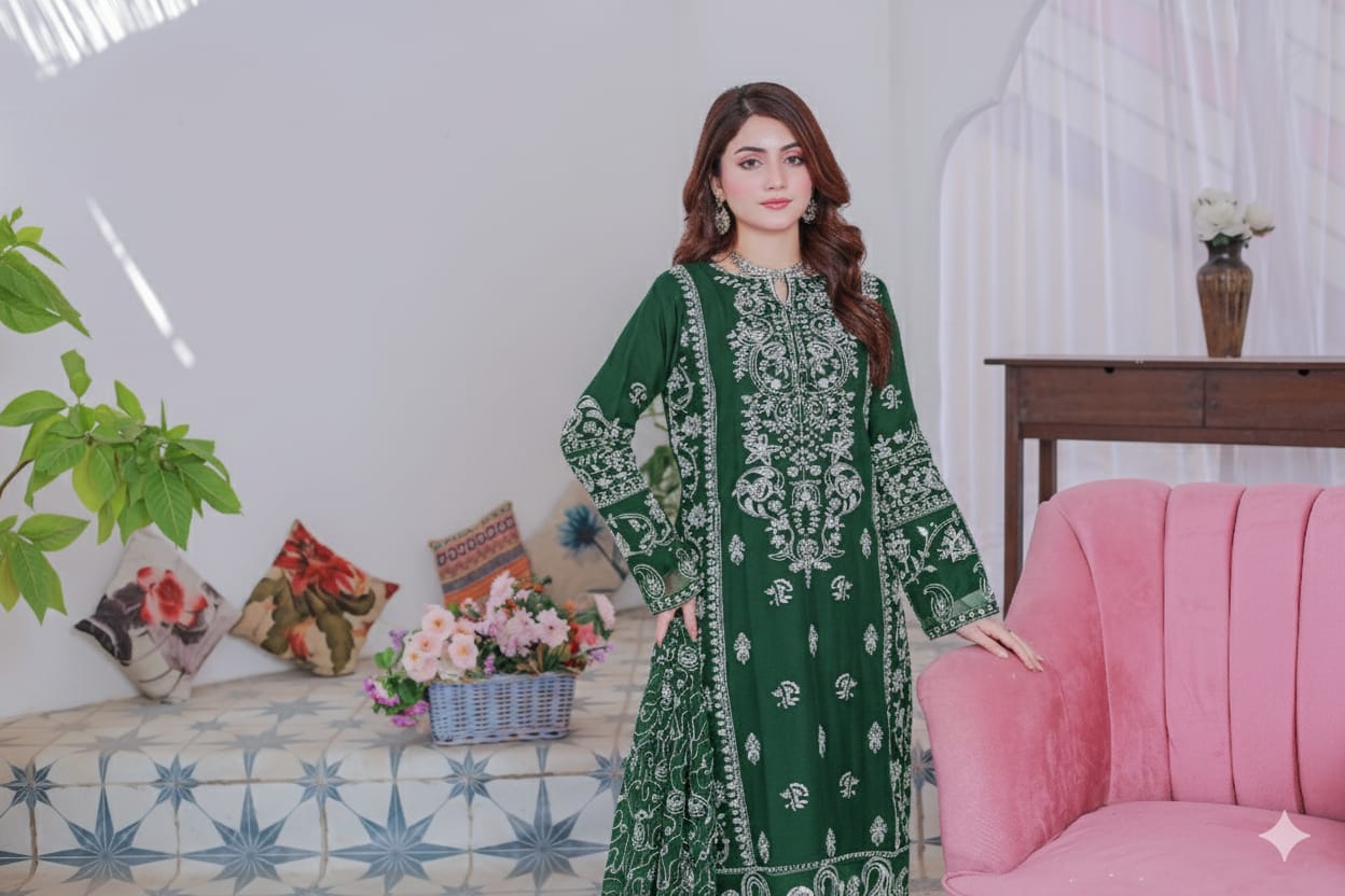 Mahpara 03-Piece Embroidered Green Chiffon Suit